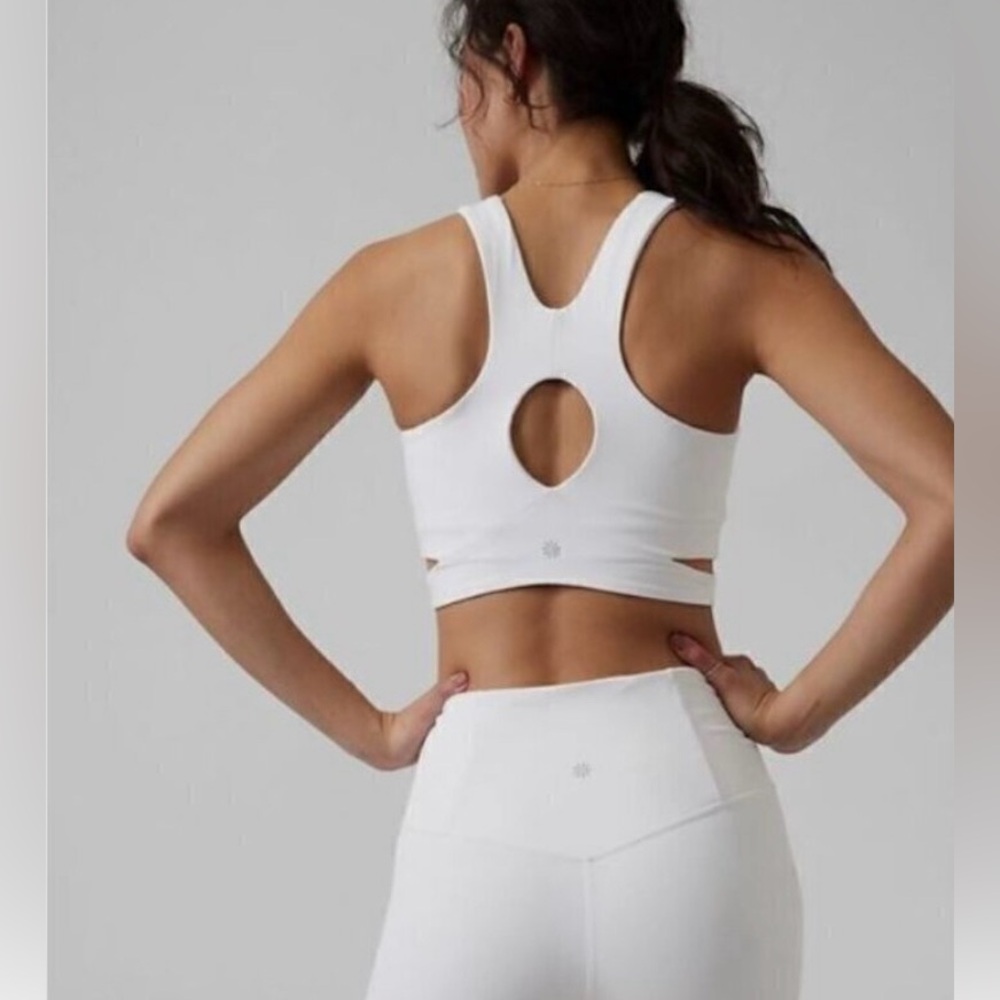Athleta Conscious Cut Out White Cropped Athletic Yoga Pilates Workout Bra - Picture 7 of 13
